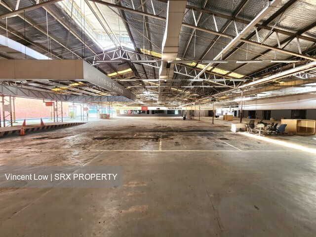 Ground floor Car Workshop / Warehouse in Prime Bukit Timah (D21), Factory #529066491